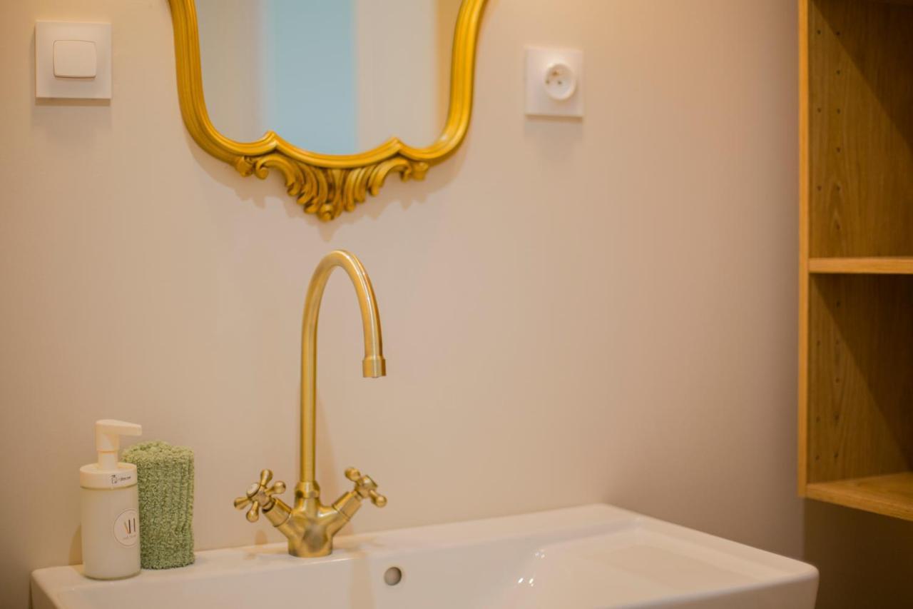 Ideal Pro & Couple - 2 Logements Theme Boho Chic Rdc & Dandy 1Er Etage - Quartier Calme - Jardin - Wifi Hd - Smart Tv - Parking Gratuit - Proche Centre & Transports - Ask Home Валансьєнн Екстер'єр фото