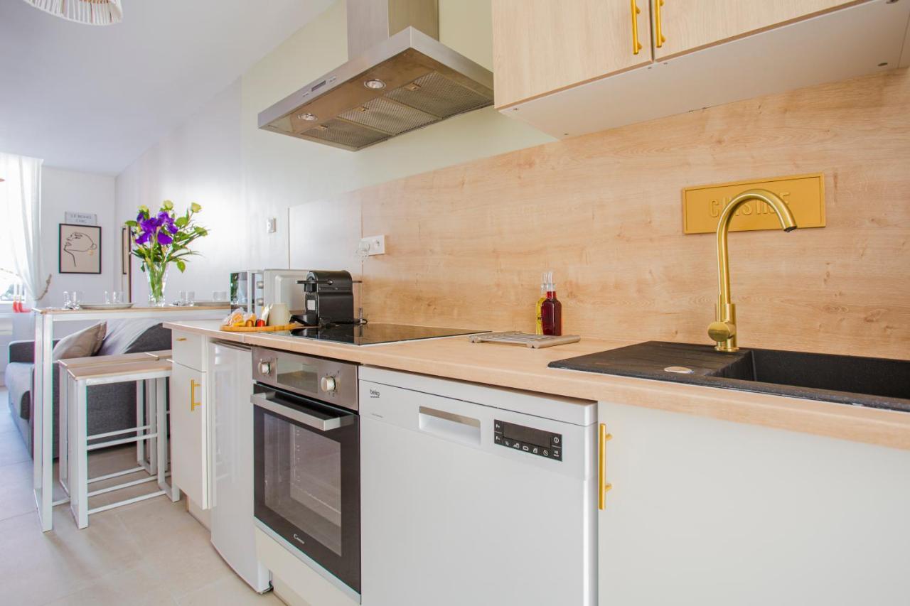 Ideal Pro & Couple - 2 Logements Theme Boho Chic Rdc & Dandy 1Er Etage - Quartier Calme - Jardin - Wifi Hd - Smart Tv - Parking Gratuit - Proche Centre & Transports - Ask Home Валансьєнн Екстер'єр фото